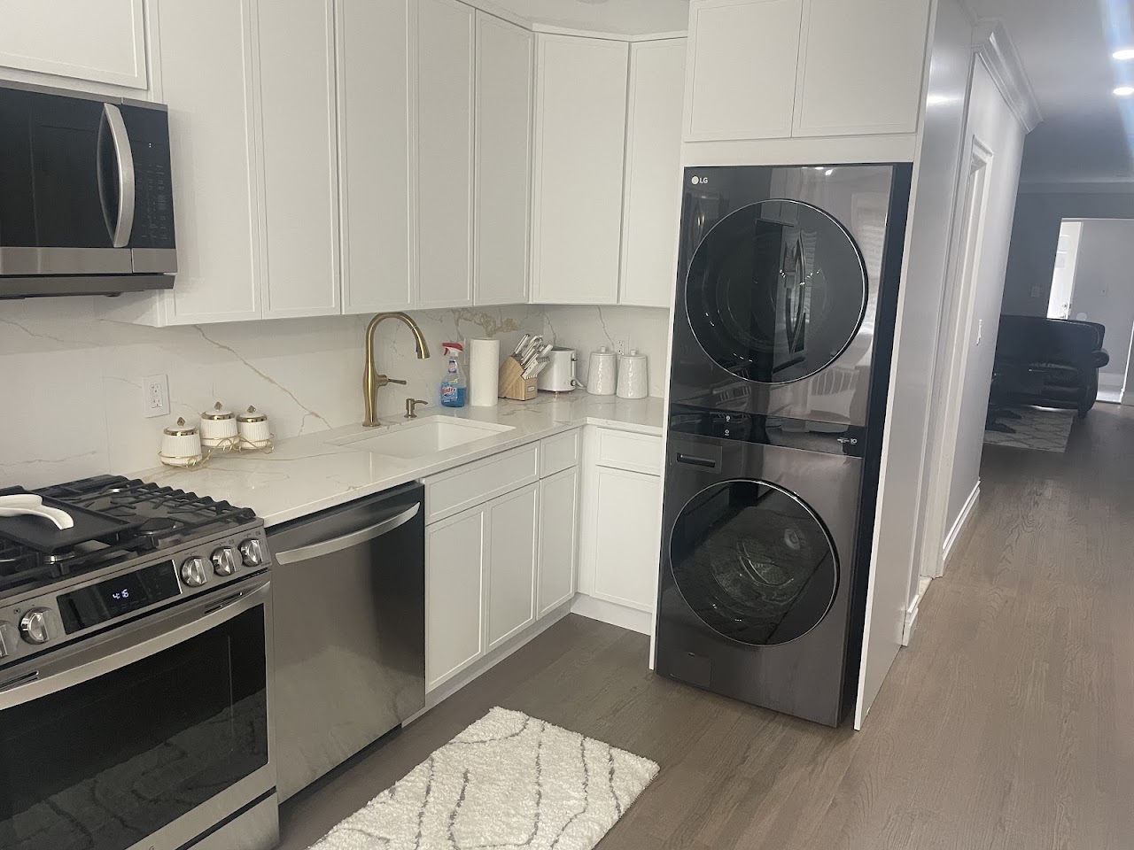 Ballylough Construction Corp — Expert home remodeling and carpentry in Bronx