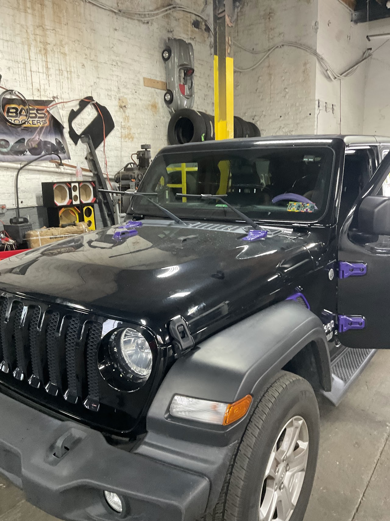 BP Auto Glass project photo from Philadelphia