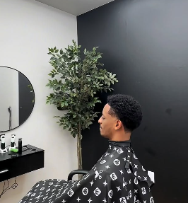 Men's Haircuts service photo