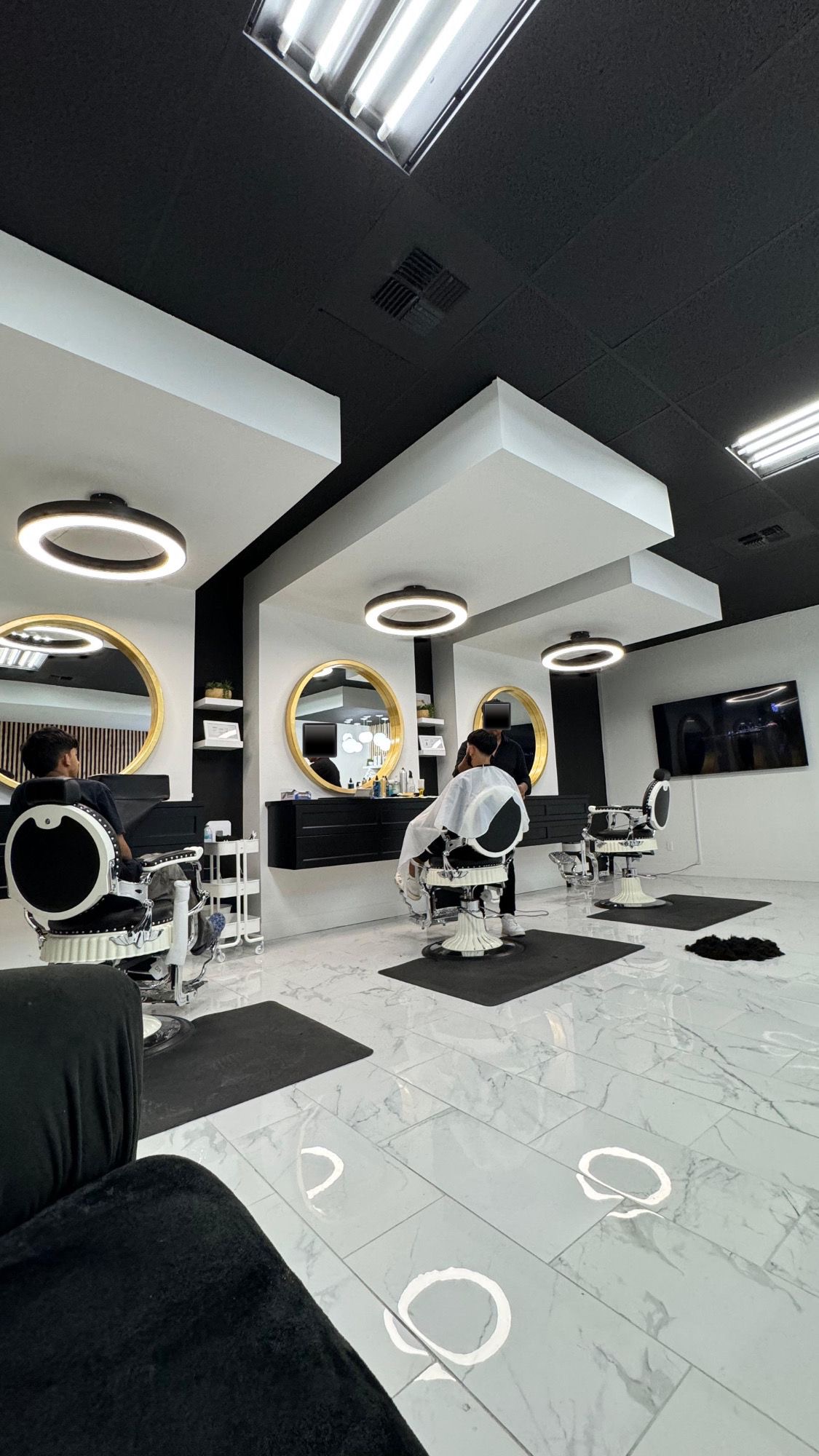 Men's Haircuts service photo