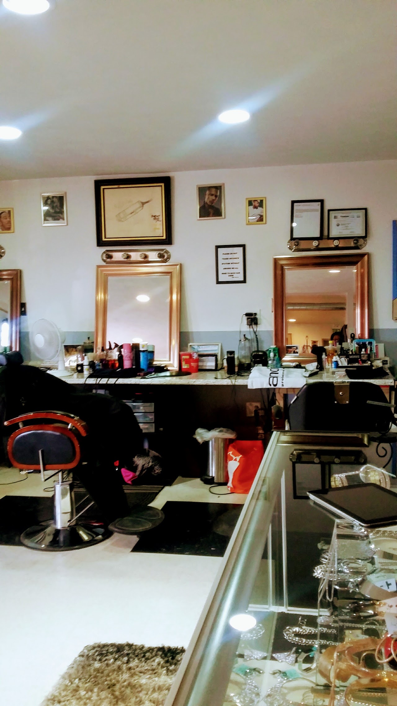 Braids & Extensions service photo