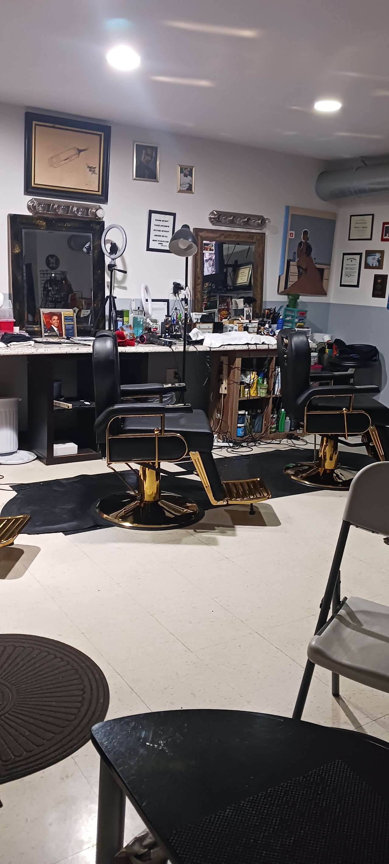 Women's Haircuts service photo